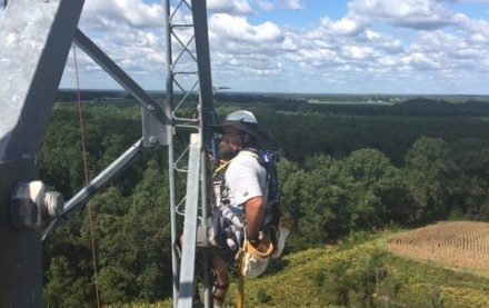 Un escalador de torres VSP.